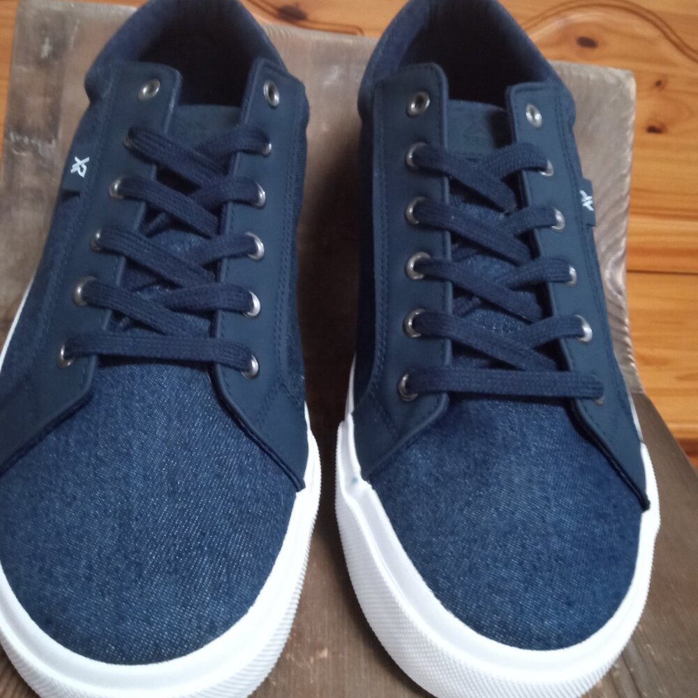 Xray Footwear Men's Size 10.5 Maaemo Low Top Sneakers - Picture 6 of 12